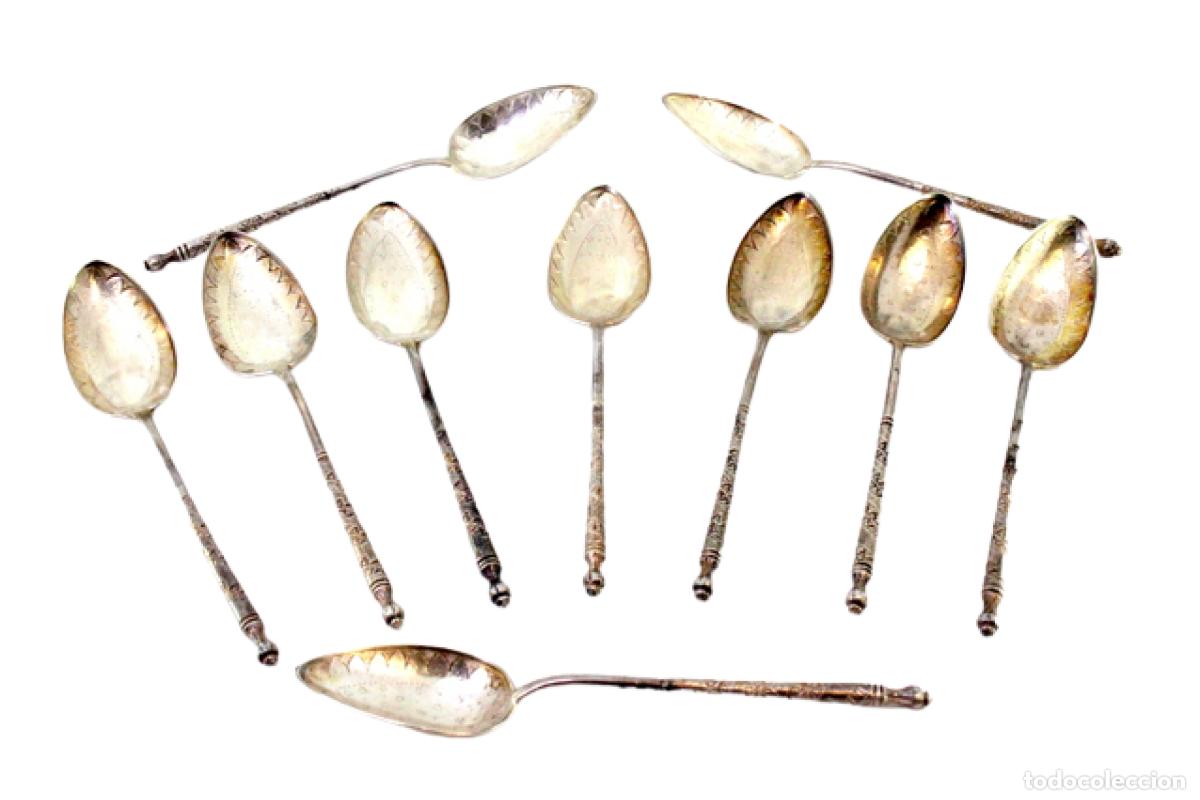 Antiguidades: Juego de 10 cucharillas de plata