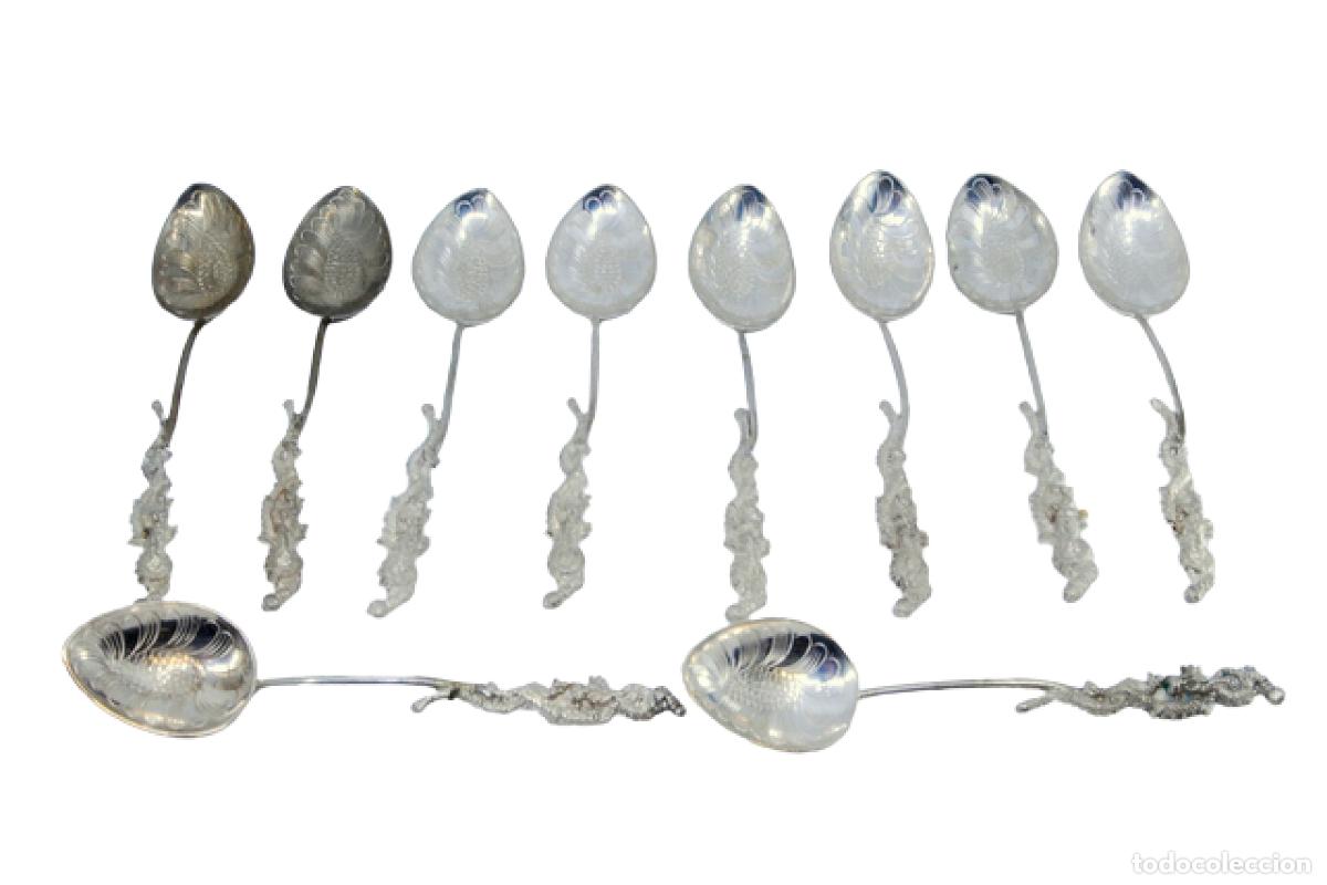 Antiques: Juego de 10 cucharas de plata