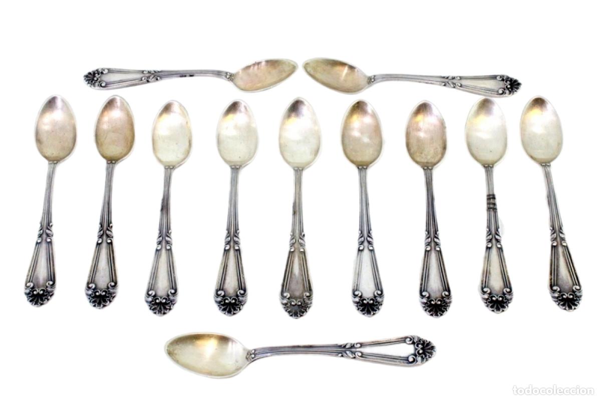 Antig&uuml;edades: Juego de 12 cucharillas de plata