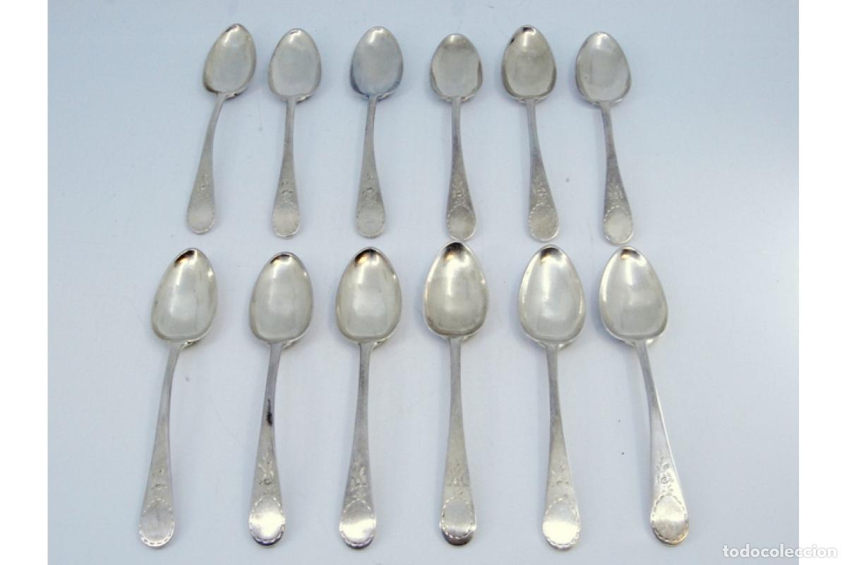 Antig&uuml;edades: Juego de 12 cucharillas de plata - Foto 2