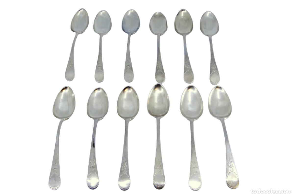 Antig&uuml;edades: Juego de 12 cucharillas de plata
