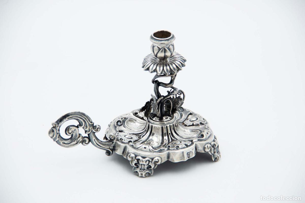 Antig&uuml;edades: Candelabro de mano, en plata - Foto 2