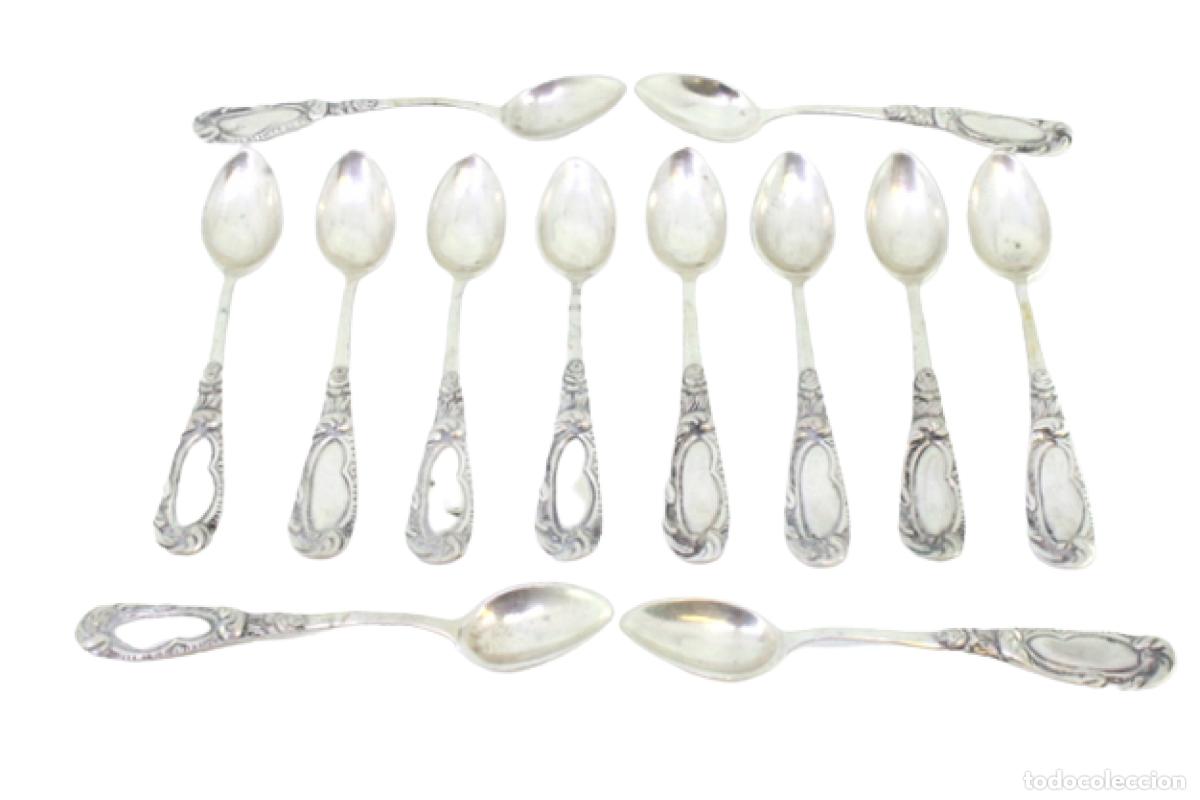 Antiques: Juego de 12 cucharillas de plata