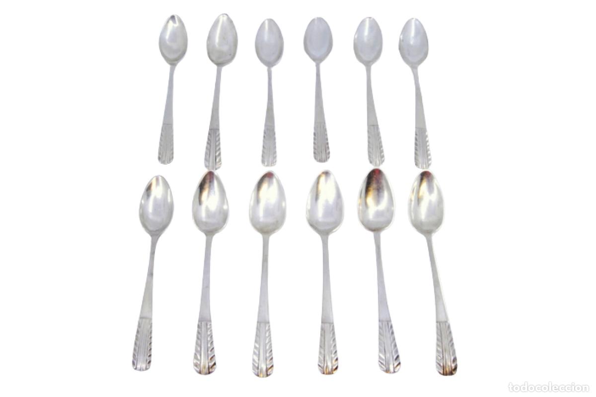 Antig&uuml;edades: Juego de 12 cucharillas de caf&eacute; de plata