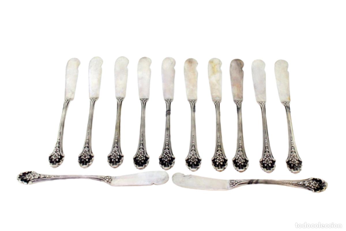 Antiques: Juego de 12 cuchillos para mantequilla, de platas