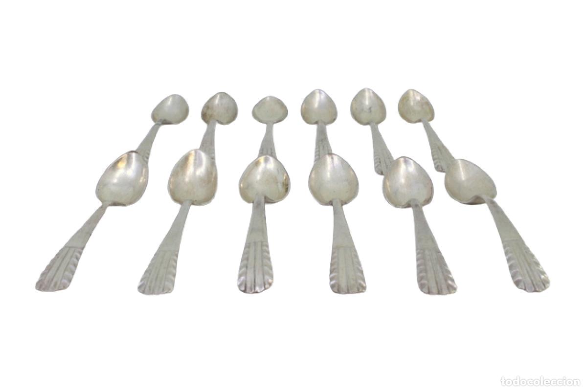 Antig&uuml;edades: Juego de 12 cucharillas de caf&eacute; de plata