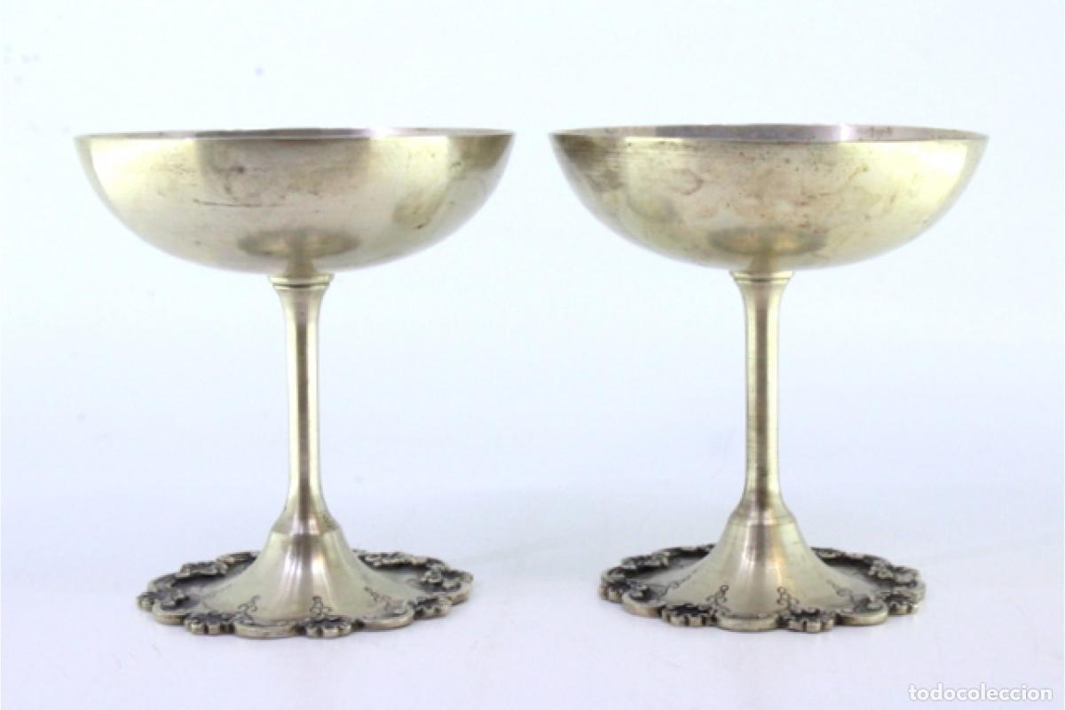 Antig&uuml;edades: 2 copas de champ&aacute;n de plata - Foto 2