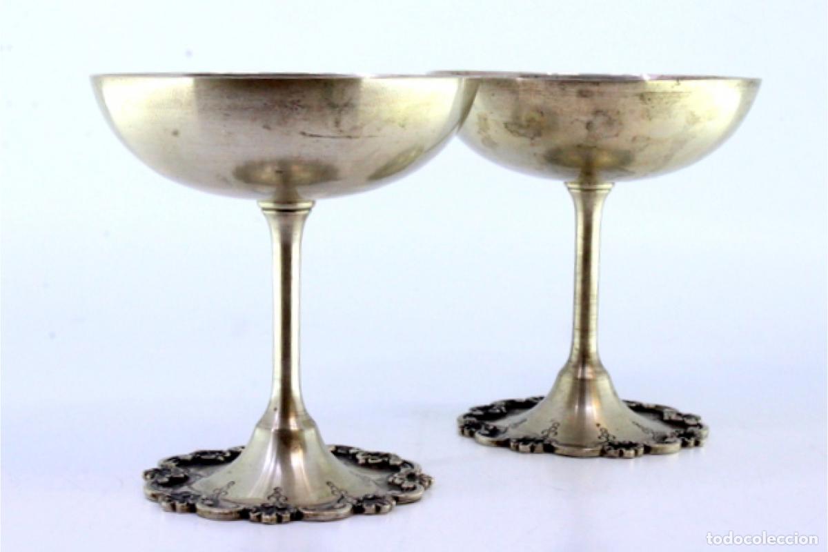 Antig&uuml;edades: 2 copas de champ&aacute;n de plata - Foto 6