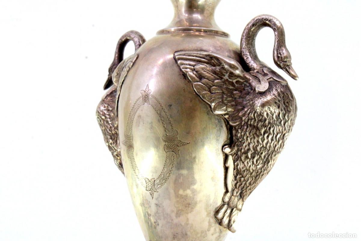 Antig&uuml;edades: 2 jarrones de plata - Gansos y figuras m&iacute;ticas - Foto 4