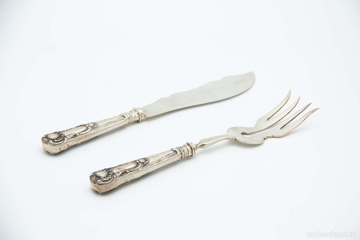 Antig&uuml;edades: Cuchillo y tenedor para pescado, de plata. - Foto 2