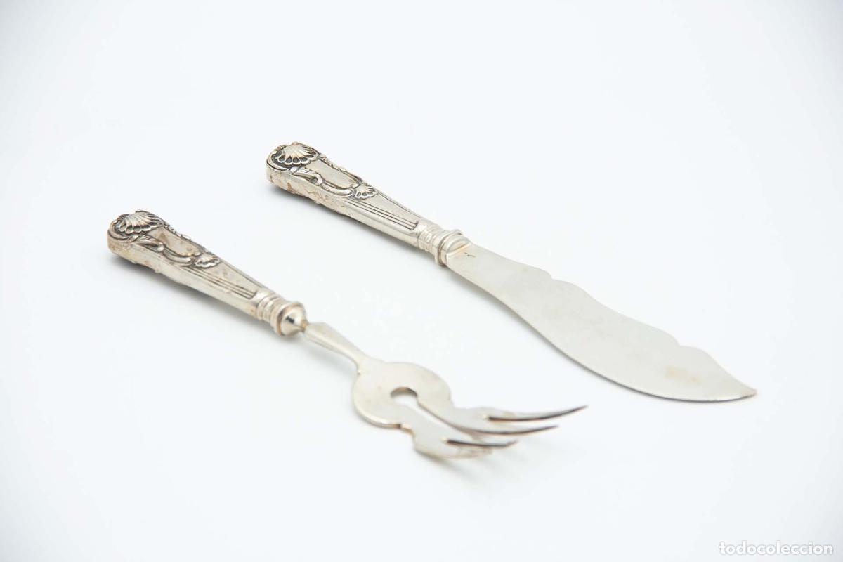Antig&uuml;edades: Cuchillo y tenedor para pescado, de plata. - Foto 1