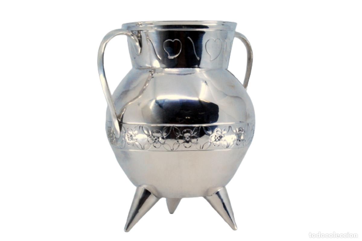 Antig&uuml;edades: olla de plata - Foto 1