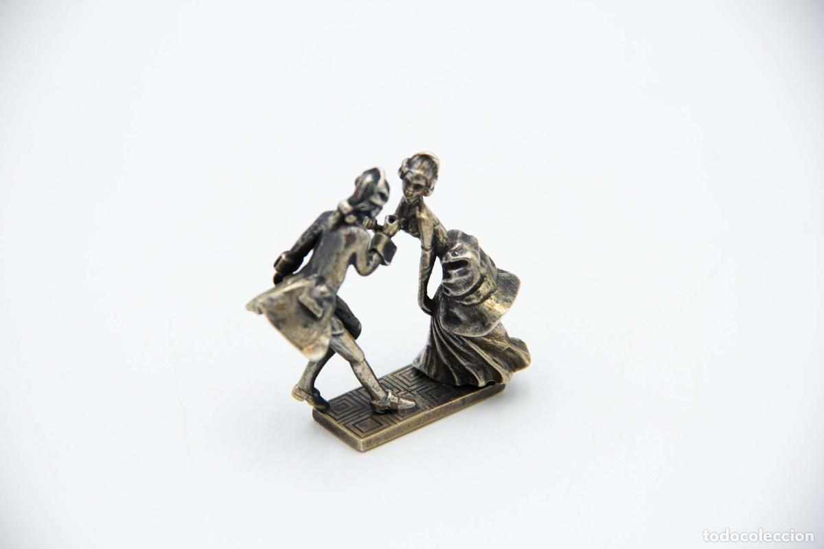 Antig&uuml;edades: Estatuillas de bailarinas, en plata. - Foto 3