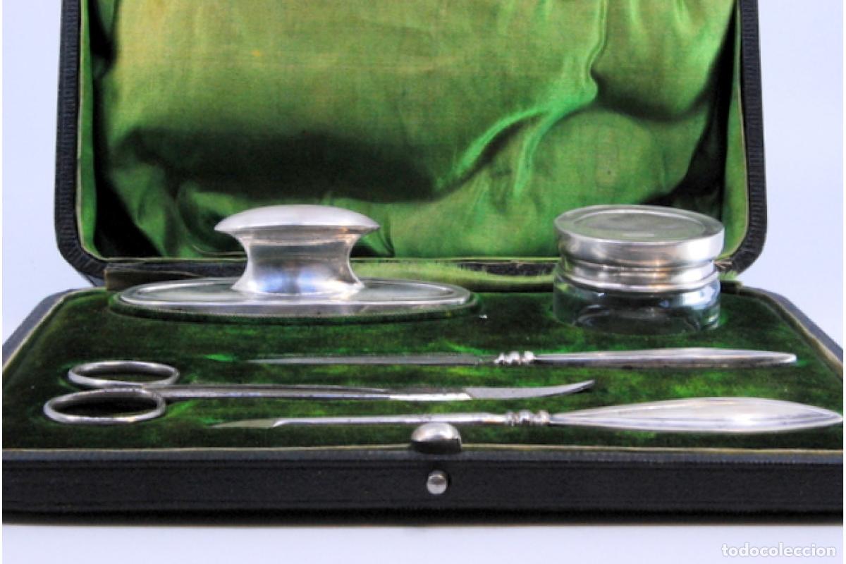 Antig&uuml;edades: Set de manicura de plata con estuche. - Foto 6