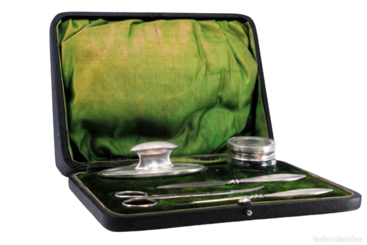 Antig&uuml;edades: Set de manicura de plata con estuche. - Foto 1