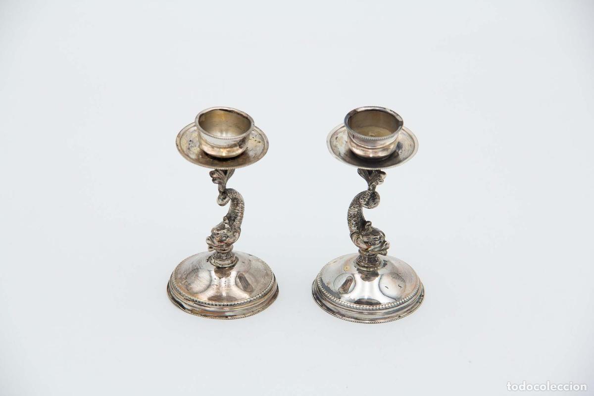 Antig&uuml;edades: Par de candelabros de plata - Foto 1
