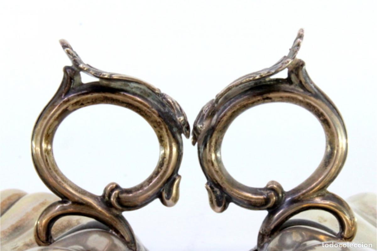 Antig&uuml;edades: Juego de candelabros de mano, de plata. - Foto 5