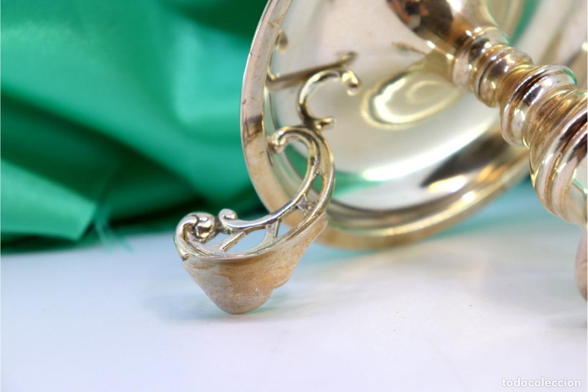 Antig&uuml;edades: Candelabro de mano, en plata - Foto 2
