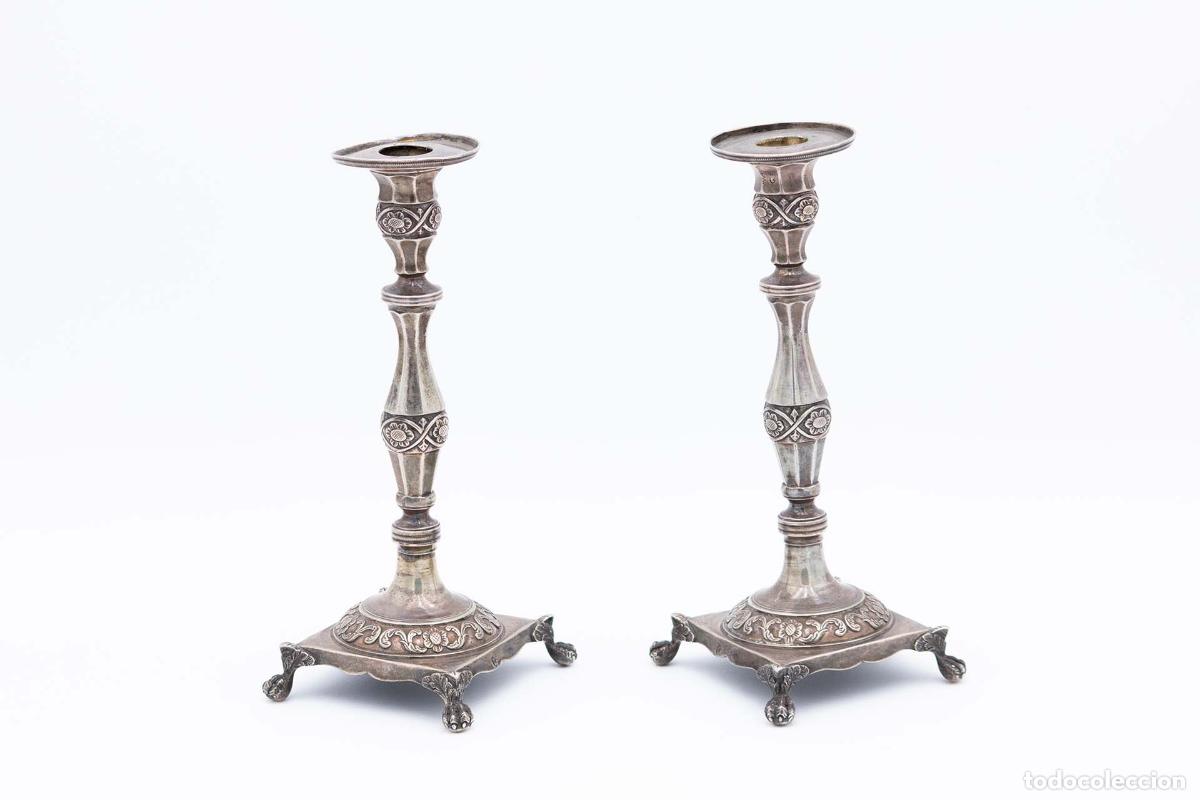 Antig&uuml;edades: Par de candelabros de plata - Foto 1