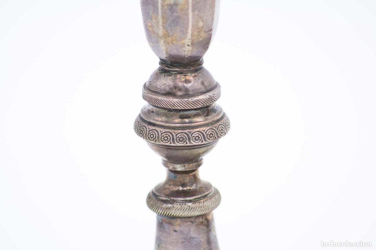 Antig&uuml;edades: Par de candelabros de plata - Foto 3