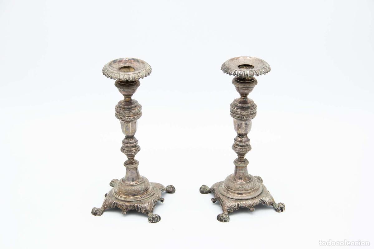 Antig&uuml;edades: Par de candelabros de plata - Foto 1