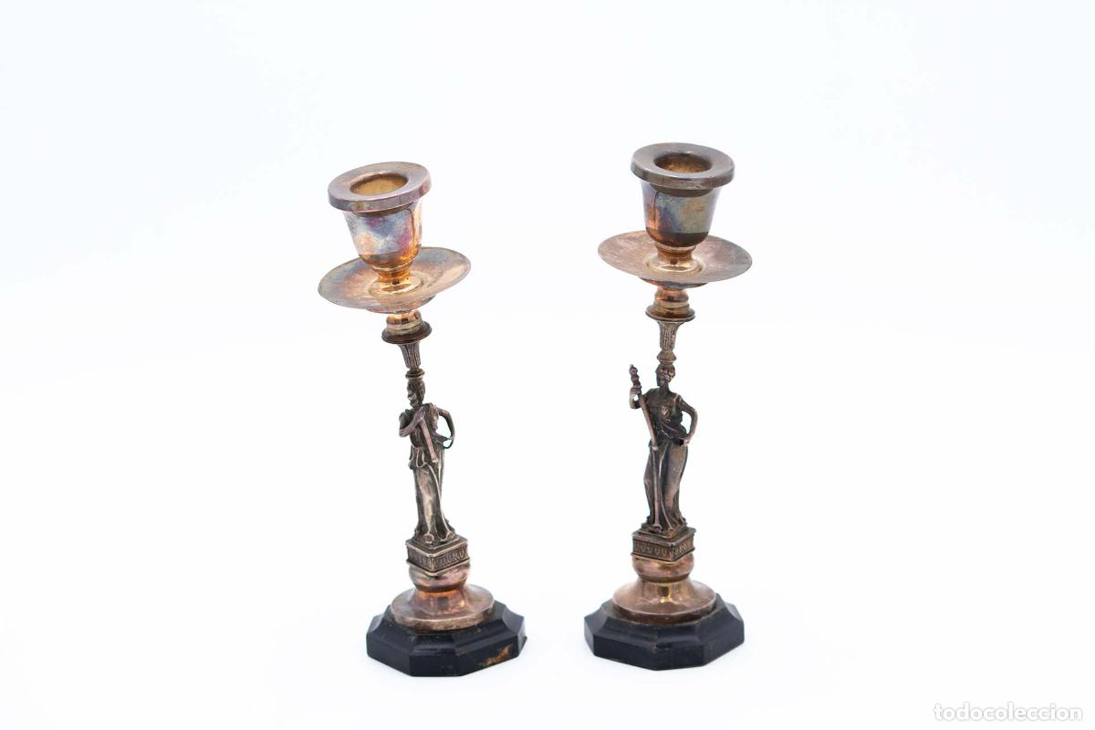 Antig&uuml;edades: Par de candelabros de plata - Foto 1