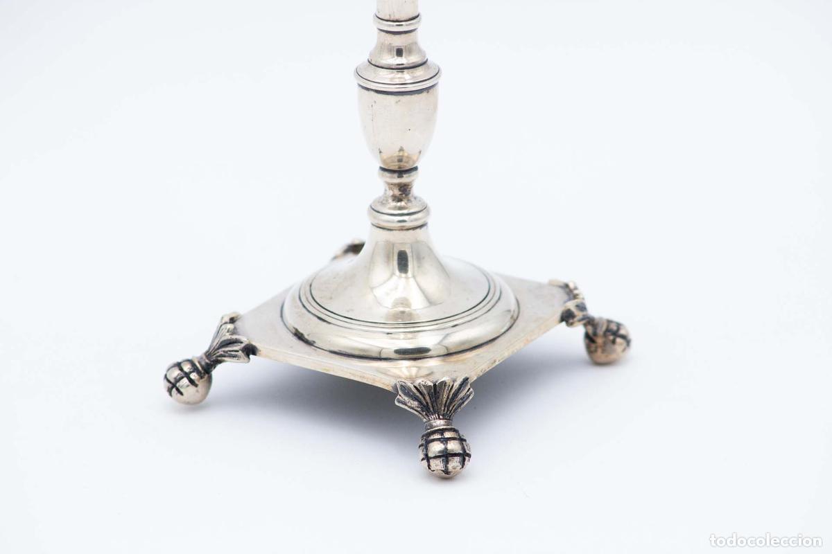 Antig&uuml;edades: Par de candelabros de plata - Foto 2
