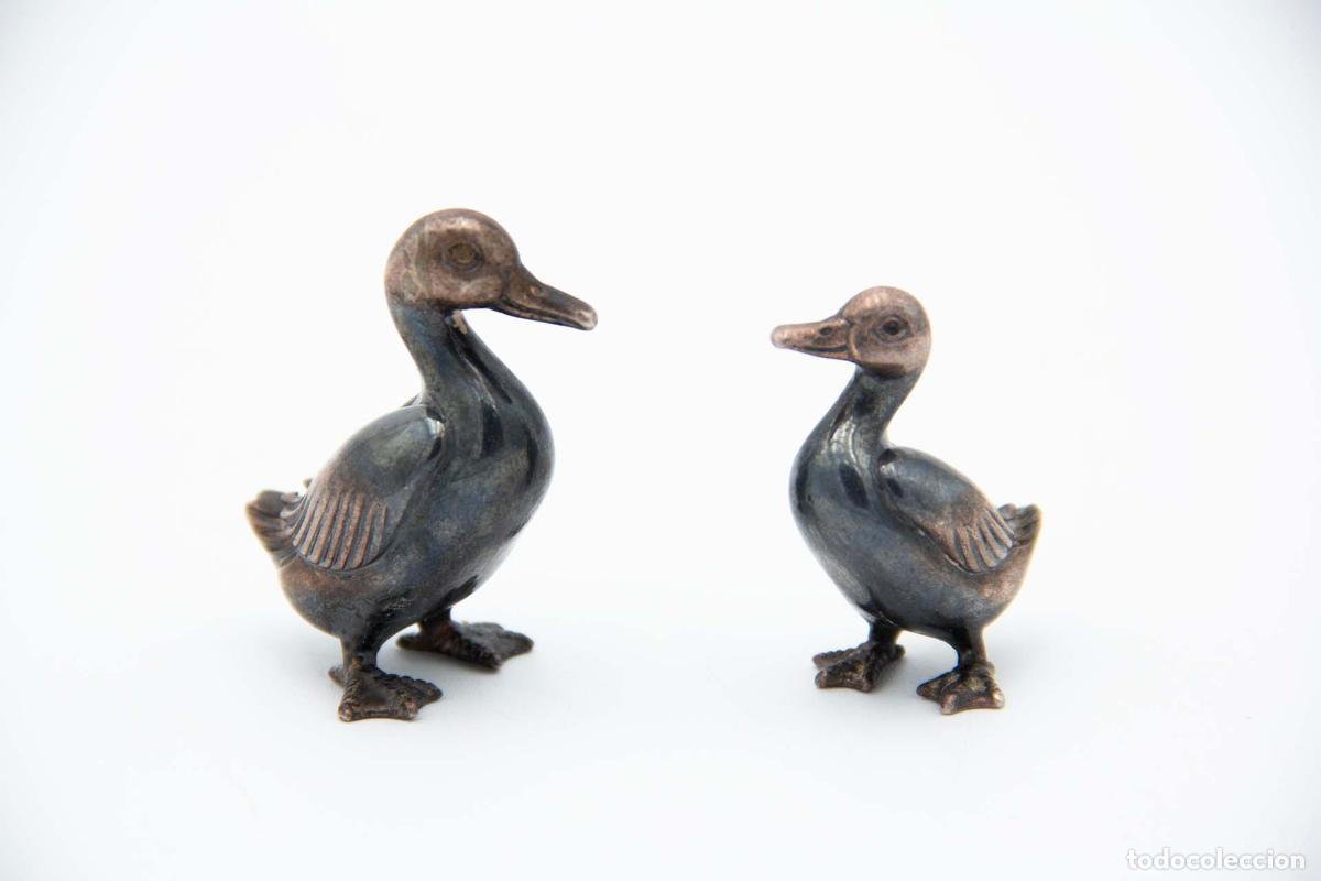 Antig&uuml;edades: Pareja de patos en plata - Foto 2