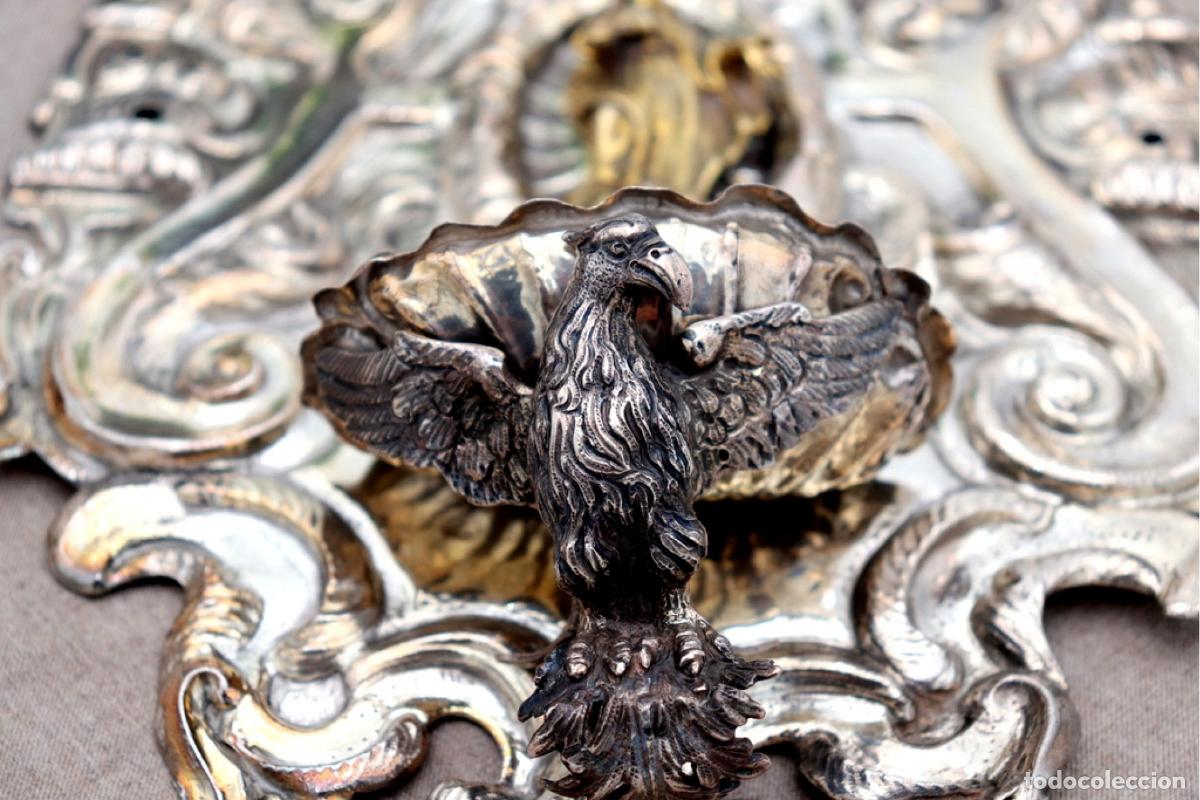Antig&uuml;edades: Pila bautismal de plata dorada. - Foto 5