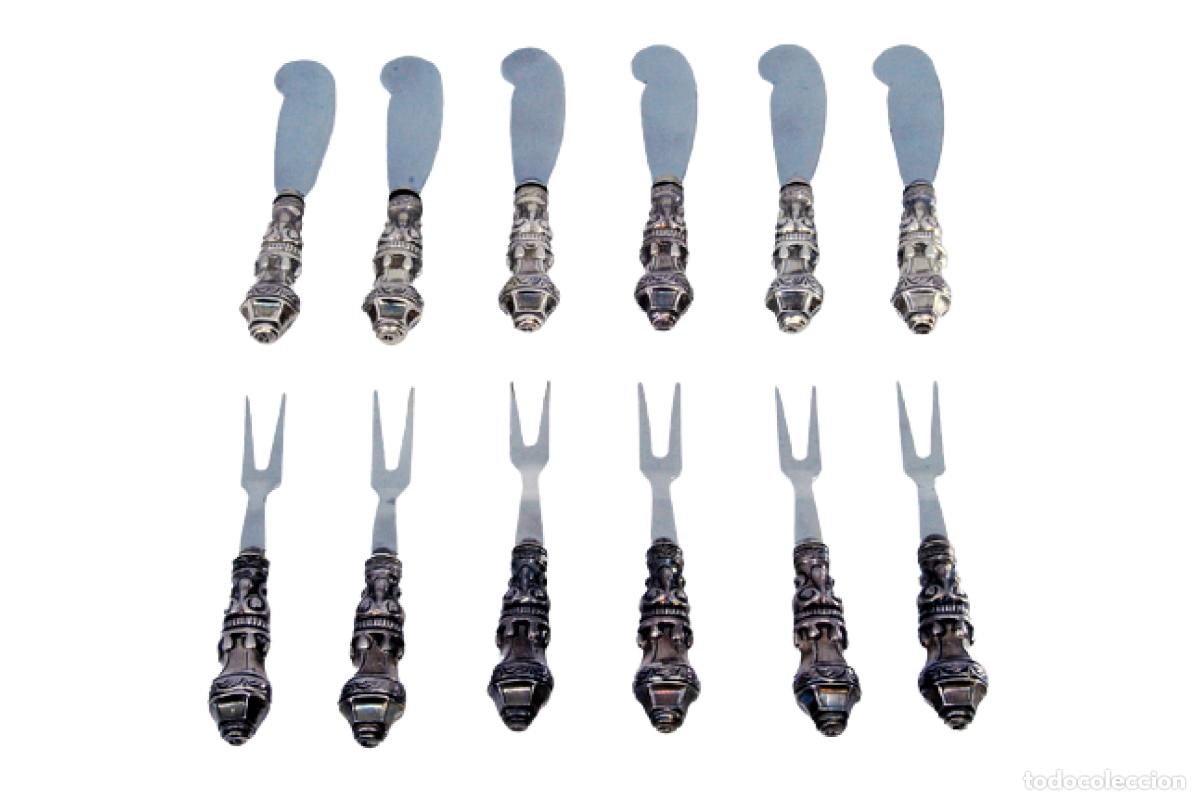 Antig&uuml;edades: Juego de 6 cuchillos y 6 tenedores, para usar como palillos, en plata.