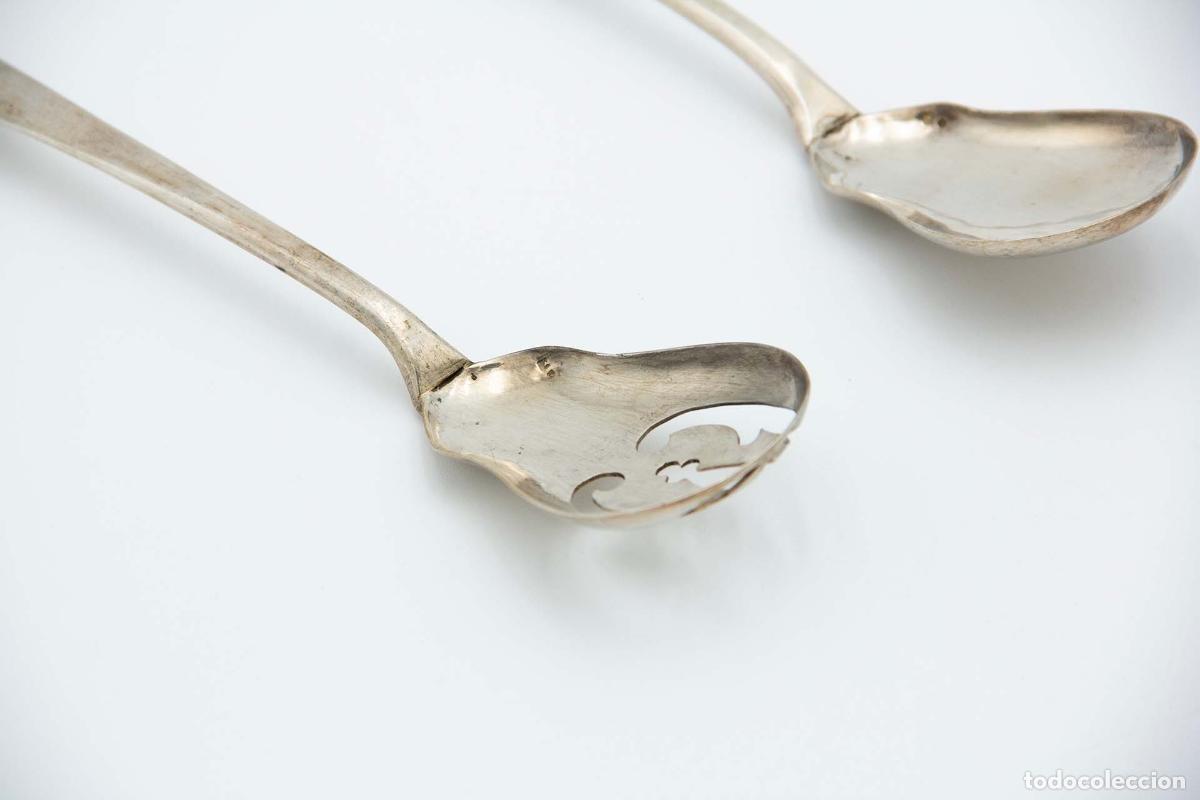 Antig&uuml;edades: Juego de 3 cucharas para servir, de plata. - Foto 3