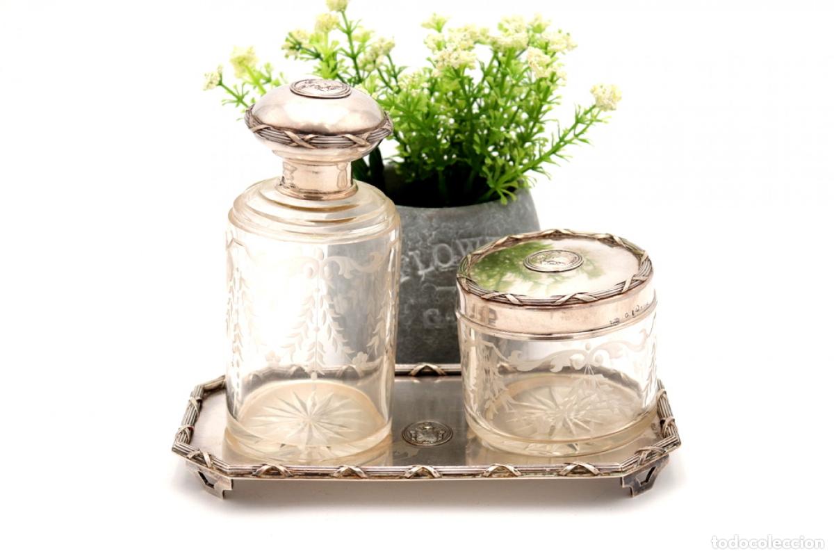 Antig&uuml;edades: Conjunto de belleza de plata - Foto 1