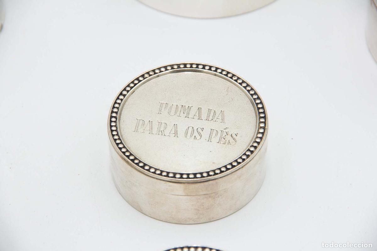 Antig&uuml;edades: Conjunto de belleza de plata - Foto 3