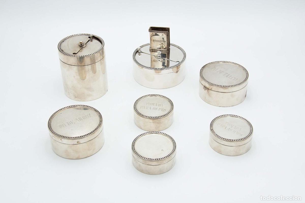 Antig&uuml;edades: Conjunto de belleza de plata - Foto 1