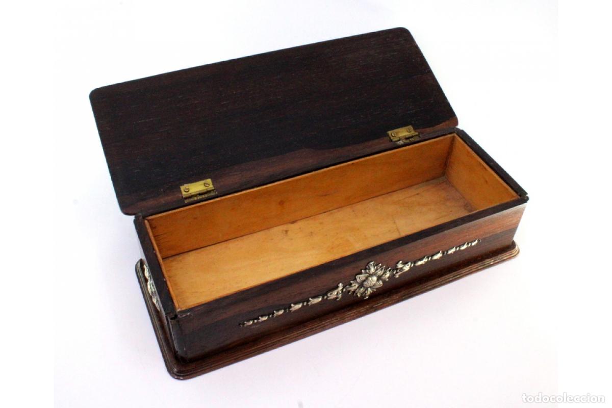 Antig&uuml;edades: Caja para corbatas, hecha de madera y plata. - Foto 4