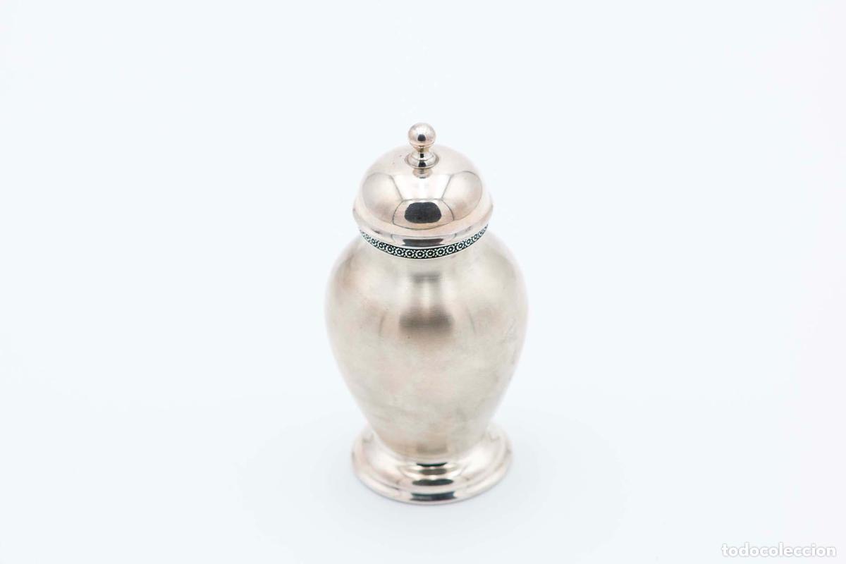 Antig&uuml;edades: olla de plata - Foto 1