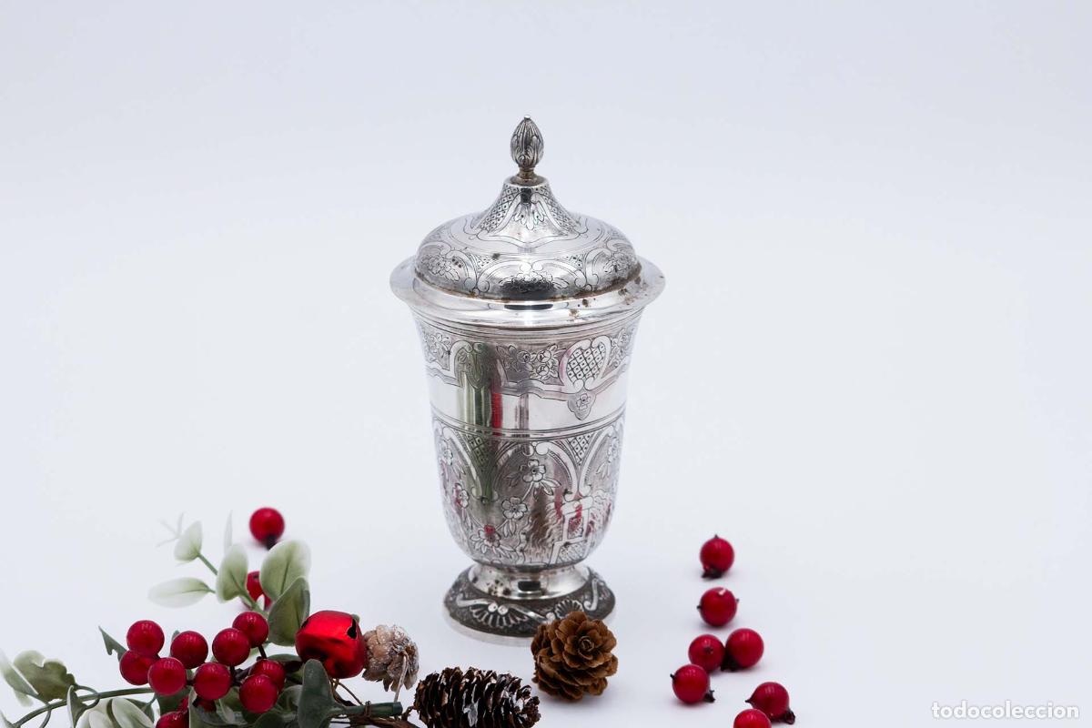 Antig&uuml;edades: olla de plata - Foto 1
