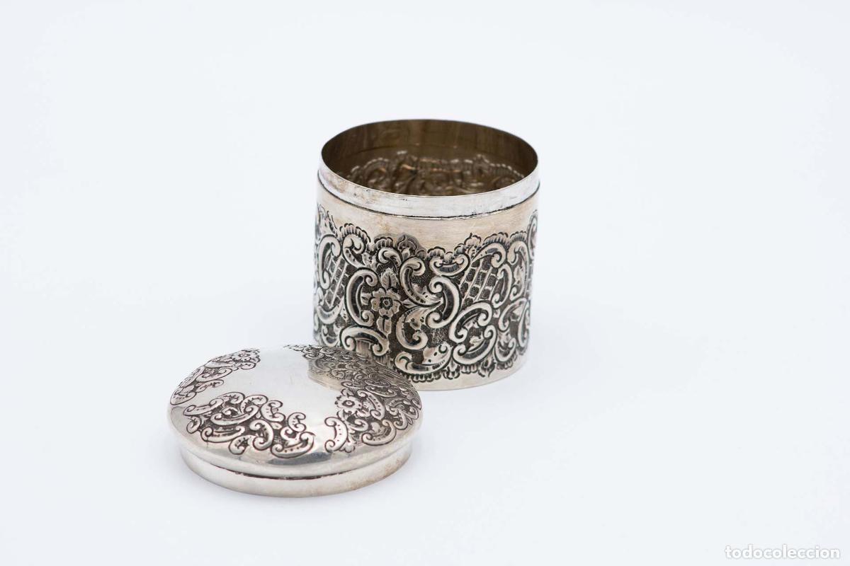 Antig&uuml;edades: olla de plata - Foto 3