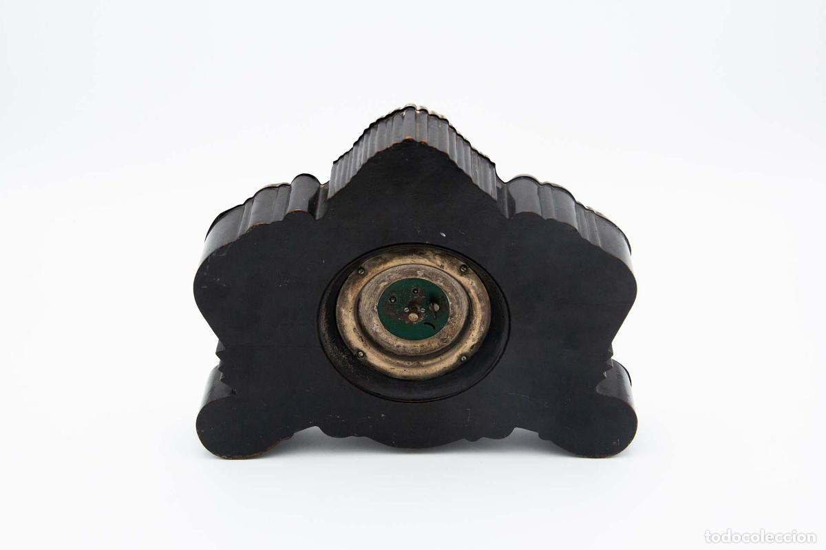 Antig&uuml;edades: Reloj de madera y plata - Foto 2