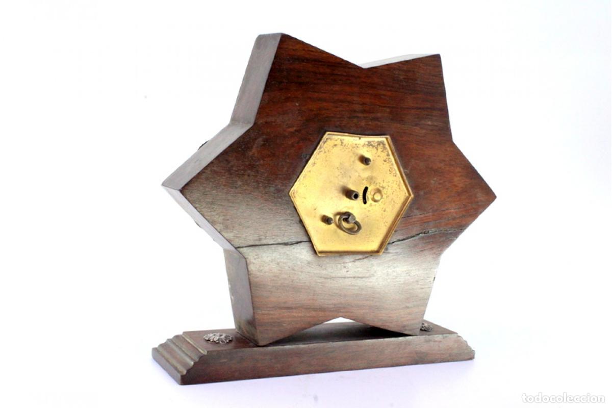 Antig&uuml;edades: Reloj de madera y plata - Foto 6