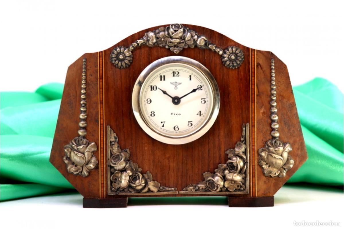 Antig&uuml;edades: Reloj de mesa, de madera y plata. - Foto 3