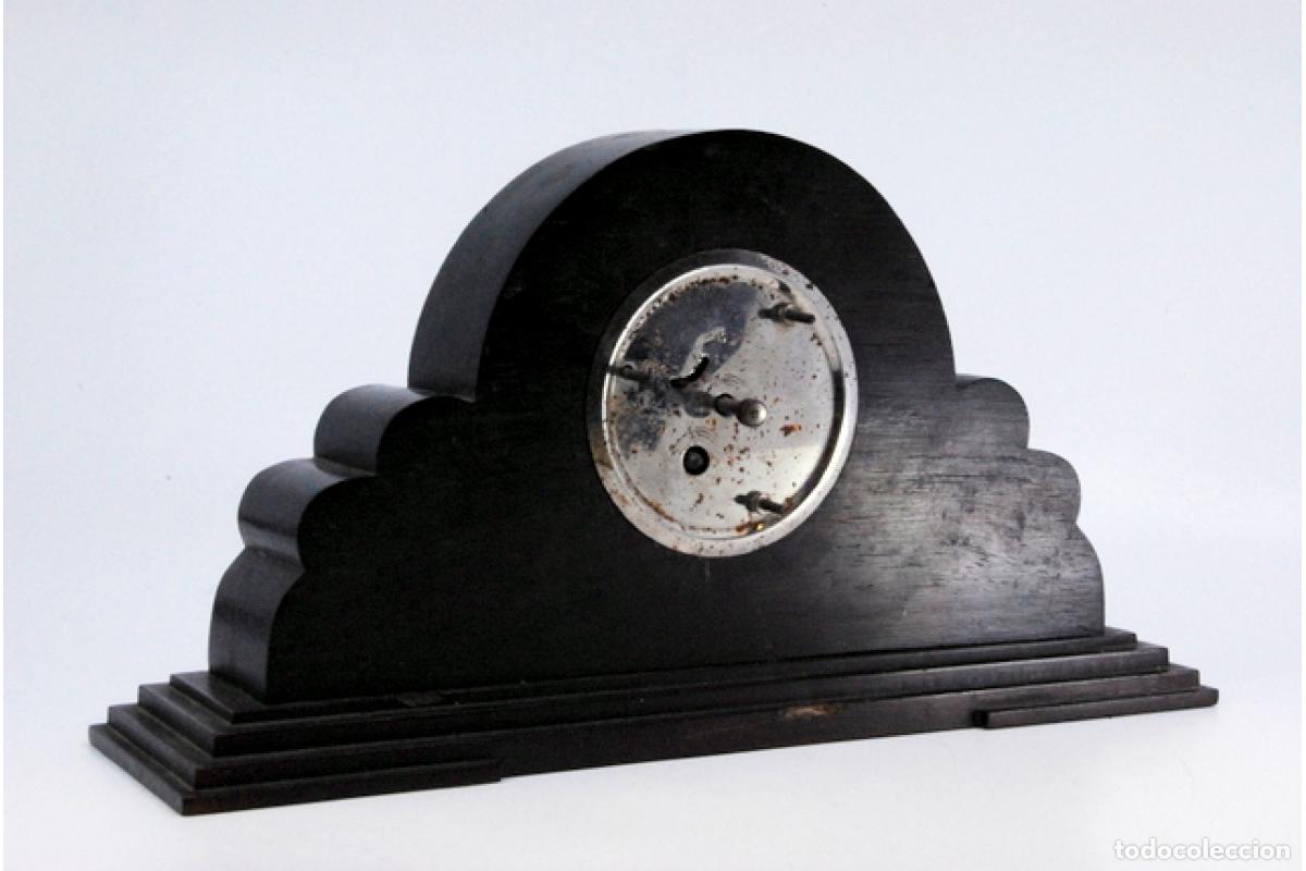 Antig&uuml;edades: Reloj de mesa, de madera y plata. - Foto 5