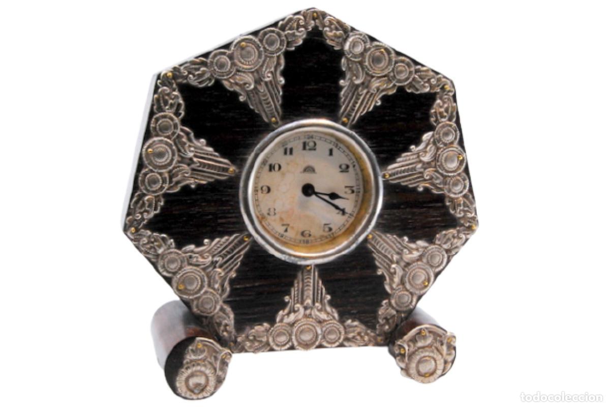 Antig&uuml;edades: Reloj de madera y plata - Haller-AG. - Foto 1