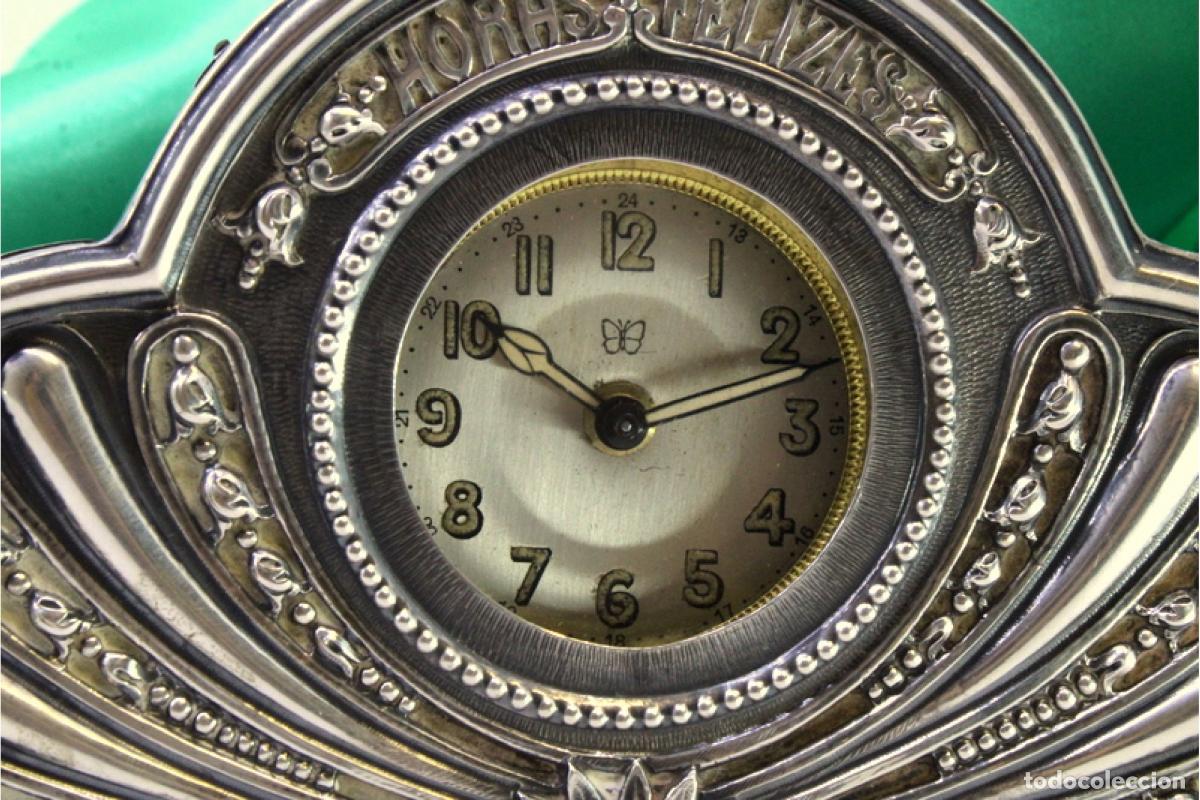 Antig&uuml;edades: Reloj de mesa, de madera y plata. - Foto 7