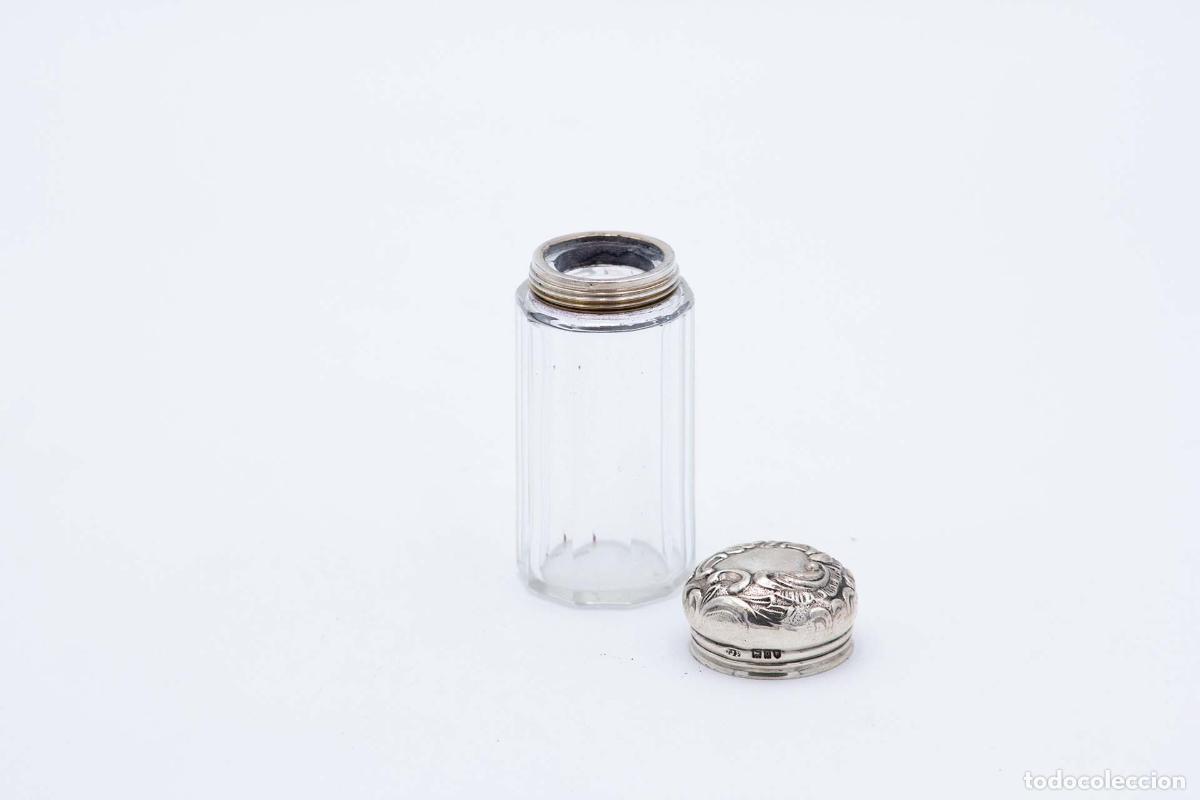 Antig&uuml;edades: Botella de vidrio y plata - Foto 2