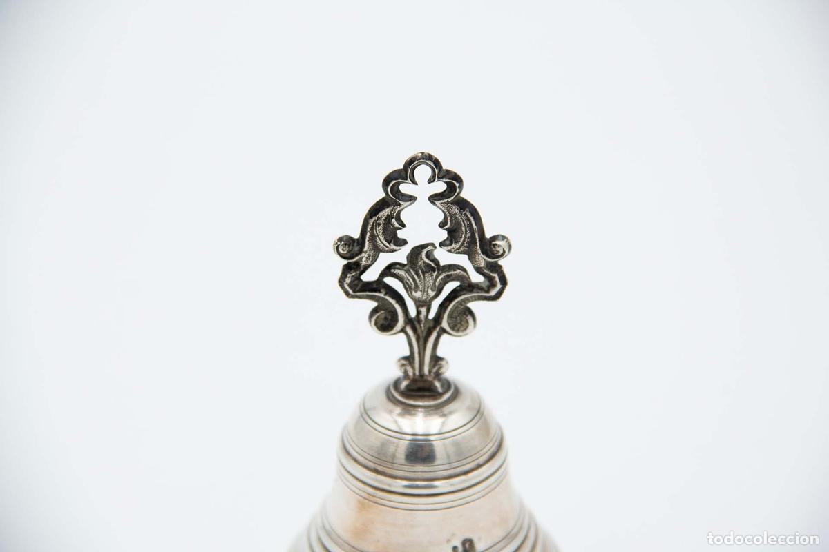 Antig&uuml;edades: Campana de plata - Foto 4