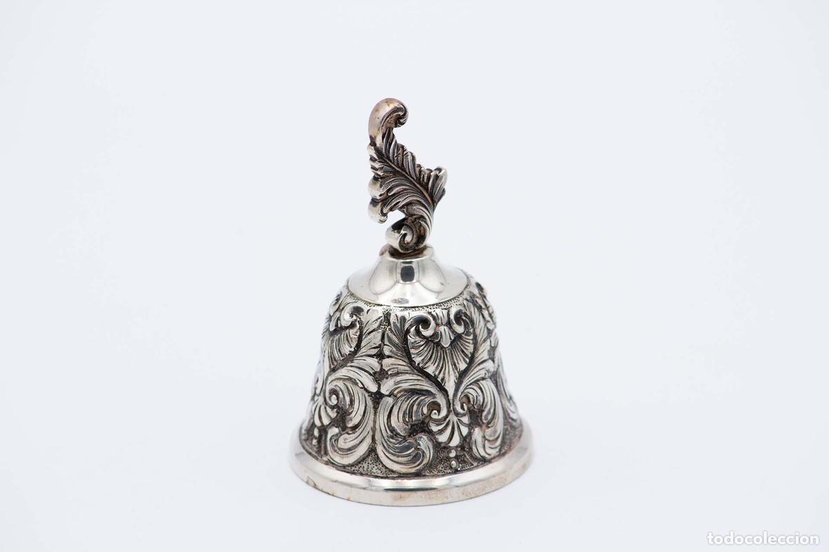 Antig&uuml;edades: Campana de plata - Foto 1