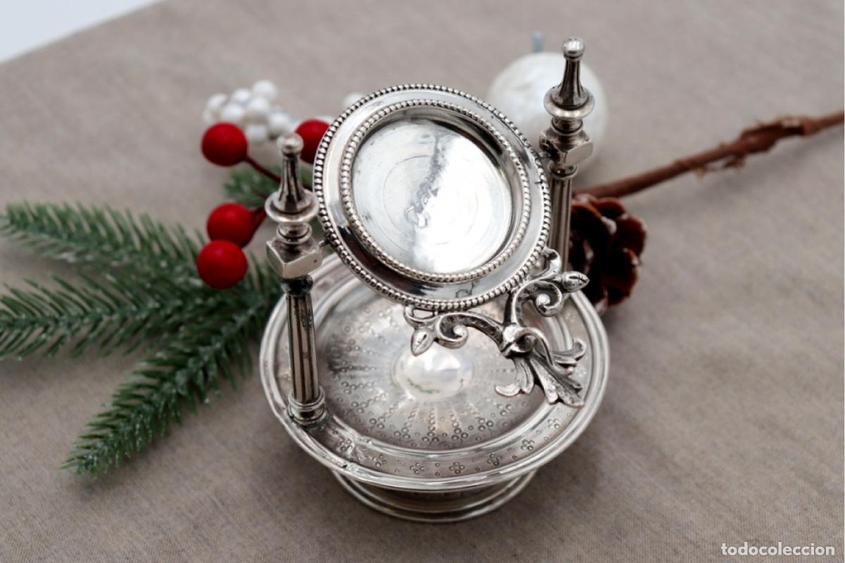 Antig&uuml;edades: Soporte para reloj de bolsillo, en plata - Foto 3