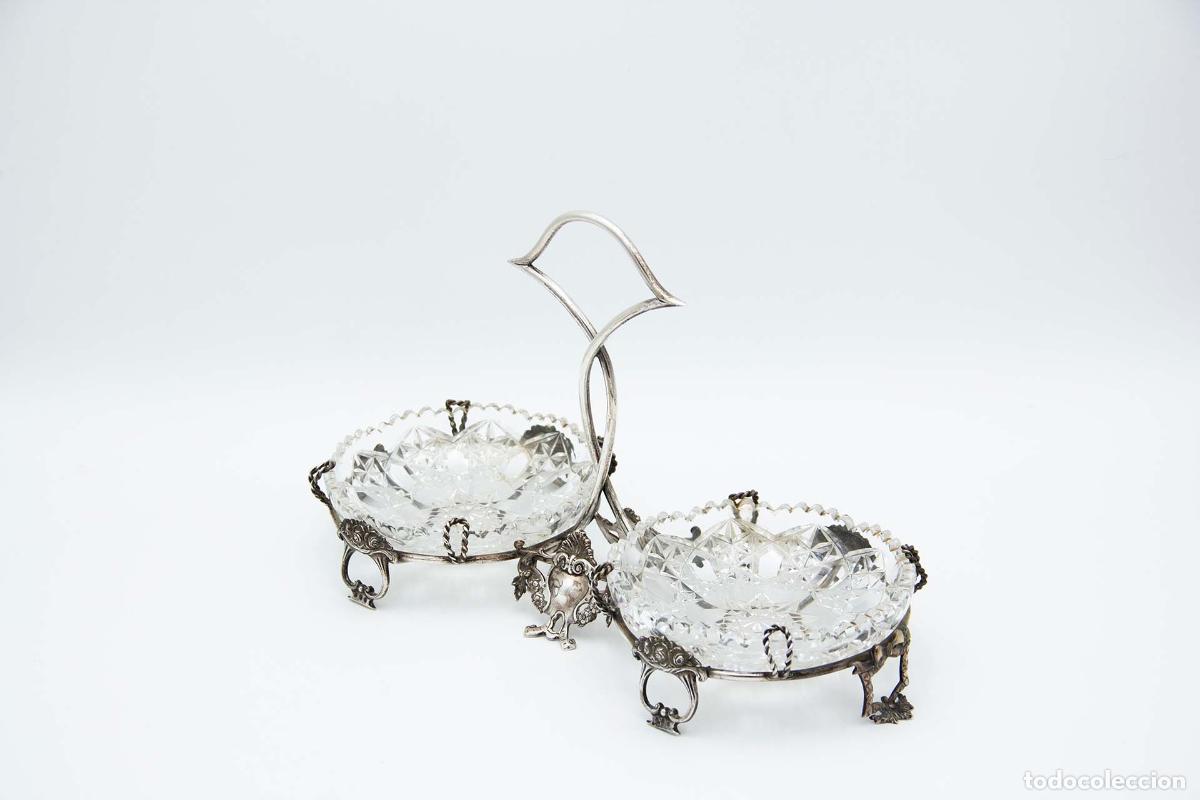 Antig&uuml;edades: Soporte para aperitivos, en color plata. - Foto 2