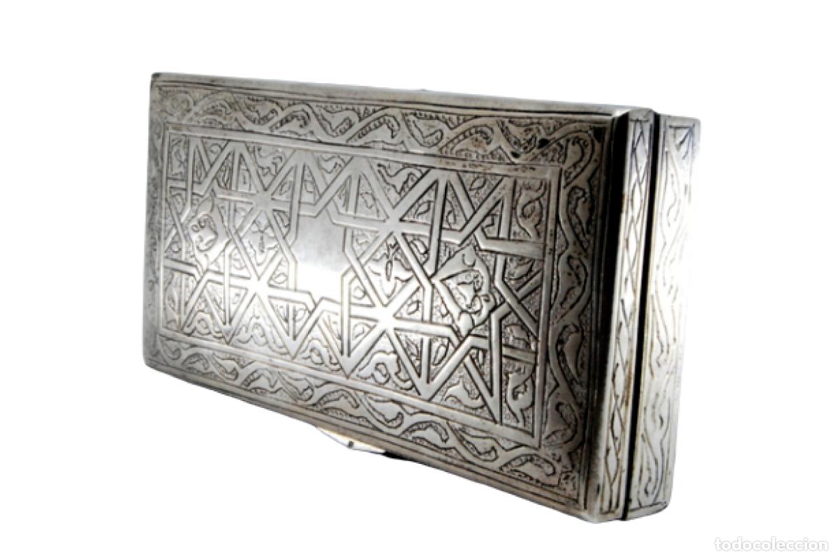 Antig&uuml;edades: Caja de tabaco, en plata - Foto 1